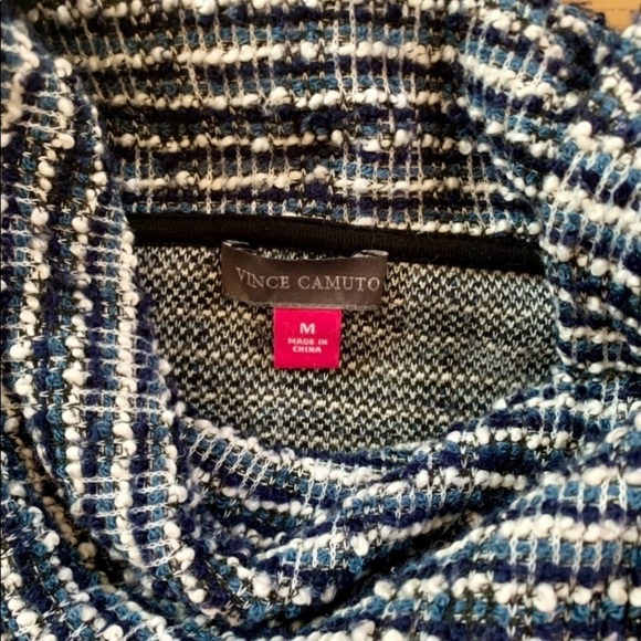 Vince Camuto Sweaters - Vince Camuto Blue white textured Sweater, Sz Med‎